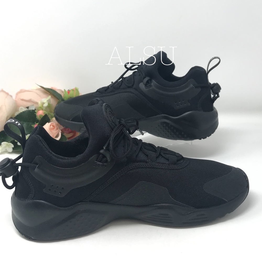 NWT Nike Air Huarache City Move Black W AUTHENTIC - Picture 5 of 8